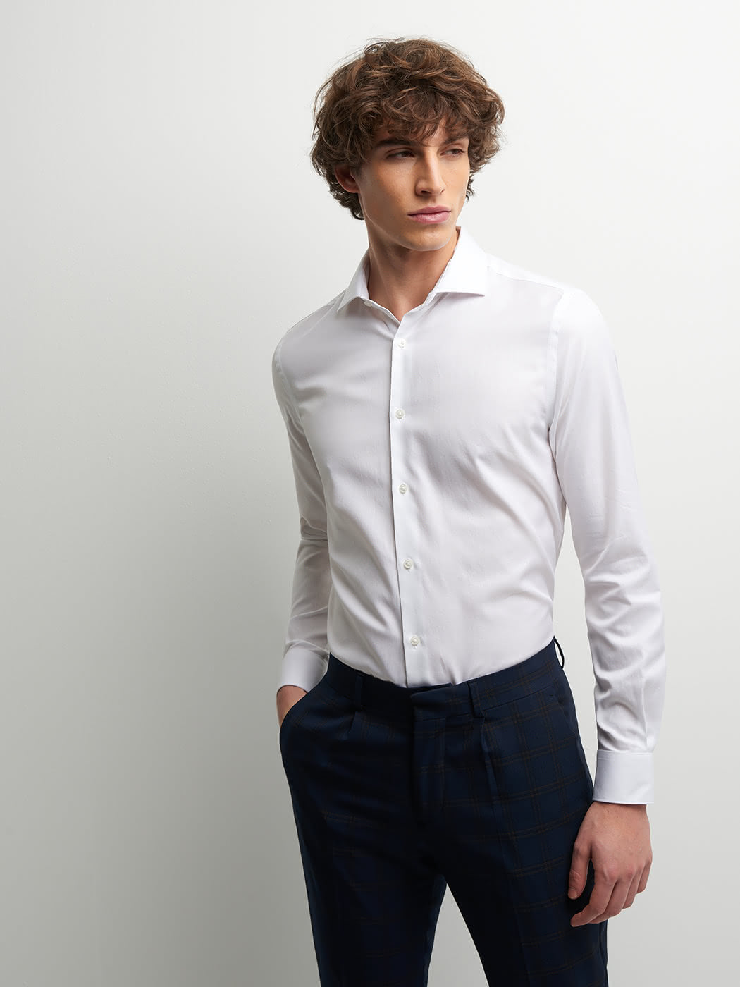 Chemise slim unie Induo - DEVRED 1902