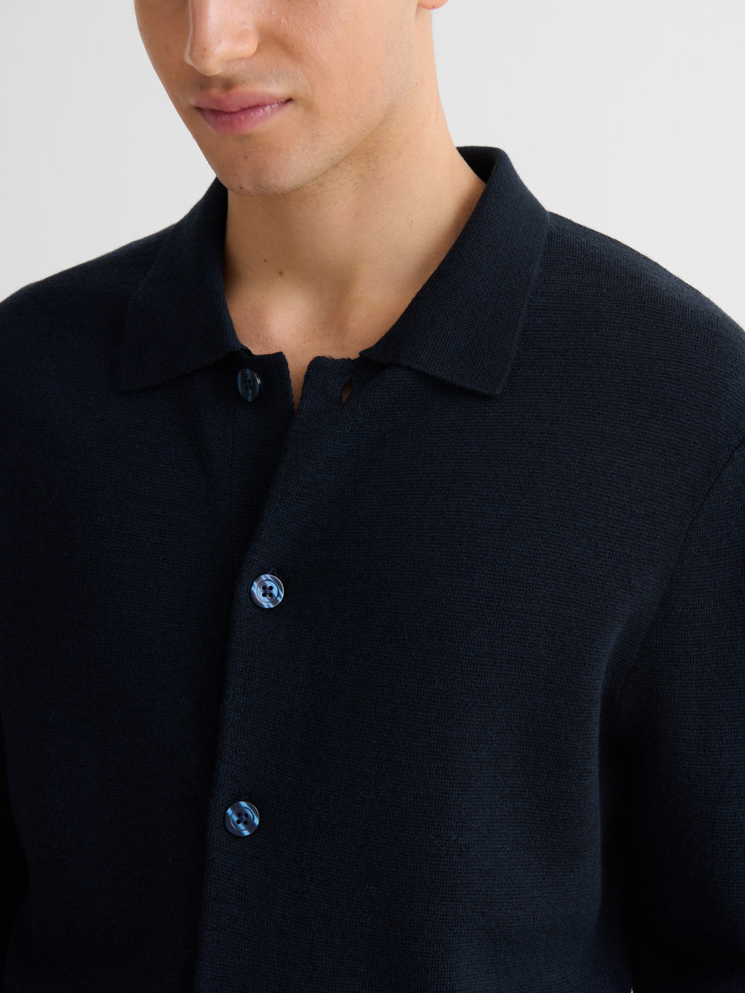 Cardigan boutonné en laine Mérinos - DEVRED 1902