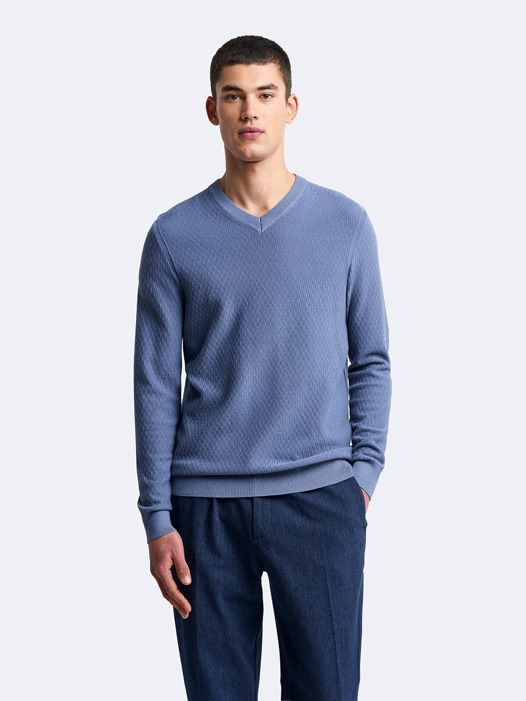 Pull col V en viscose certifiée - DEVRED 1902
