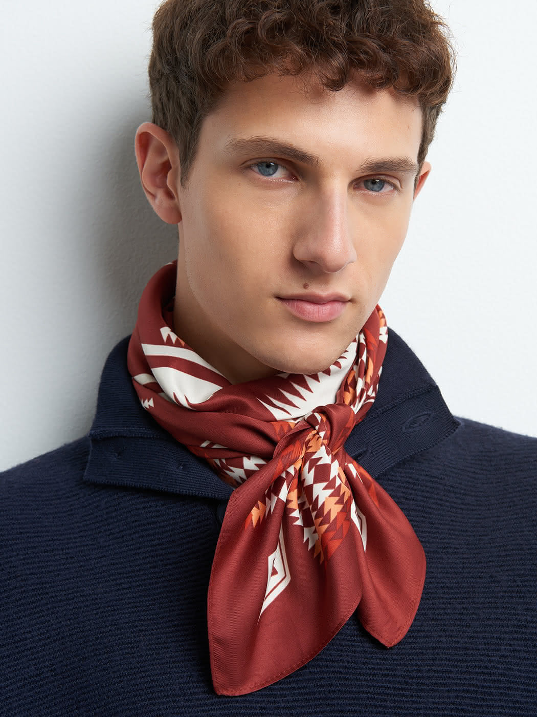 Foulard en polyester fantaisie - DEVRED 1902