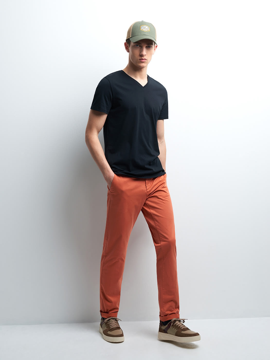 Chino slim en coton élasthane uni - DEVRED 1902