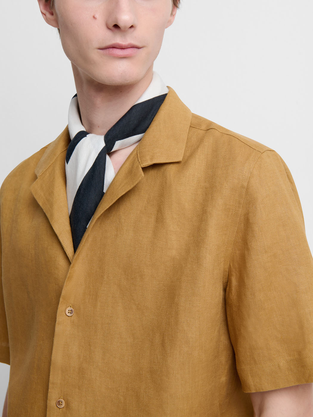Chemise manches courtes regular en lin - DEVRED 1902