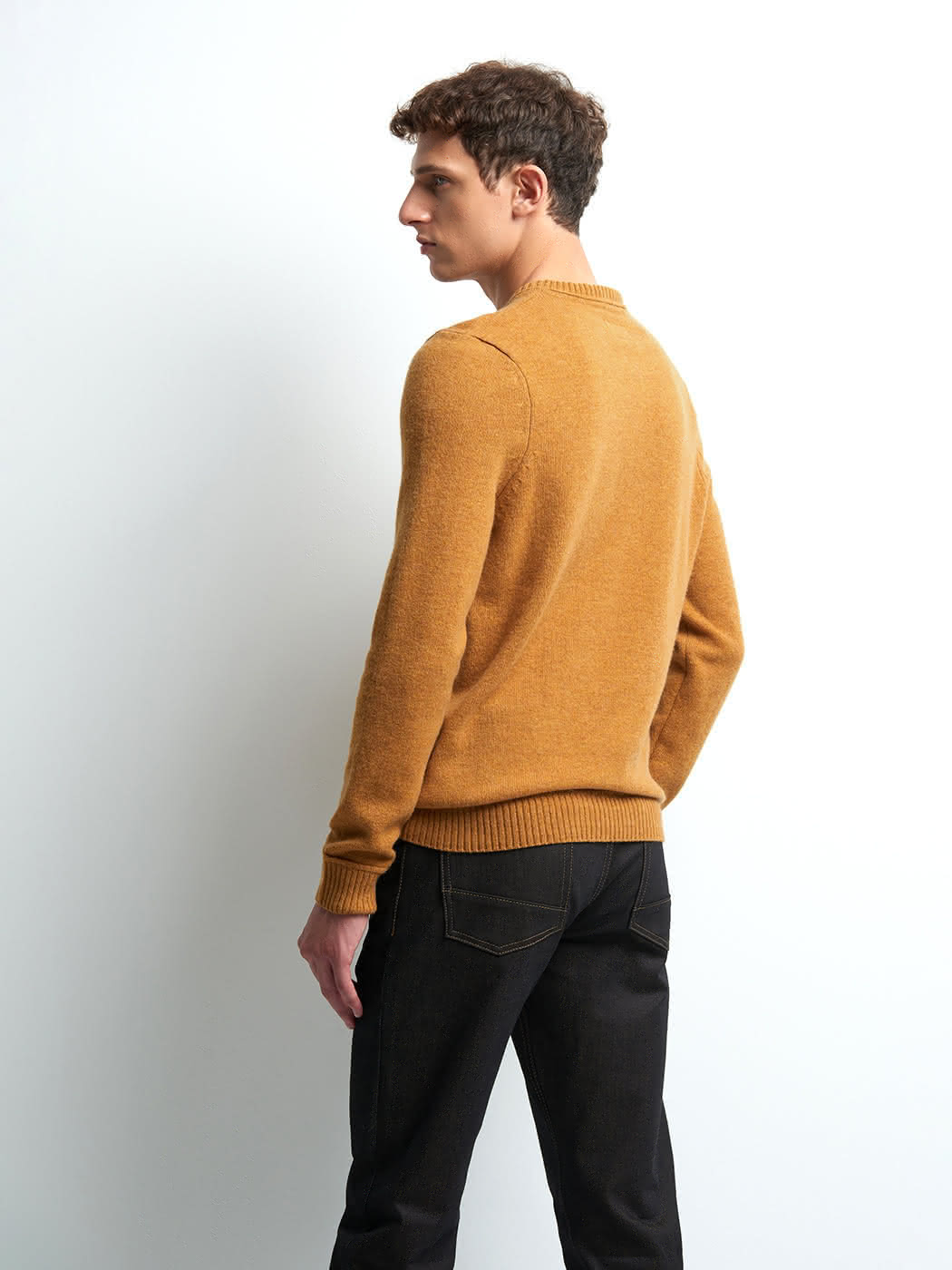 Pull col V en laine d'agneau - DEVRED 1902