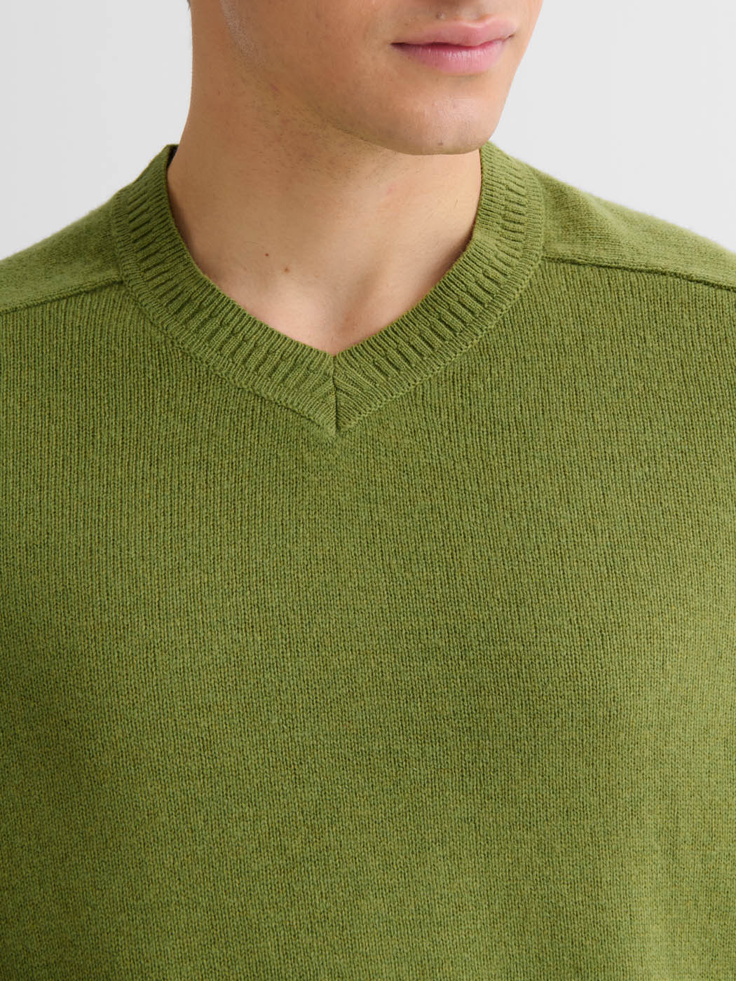 Pull col V en laine mélangée - DEVRED 1902
