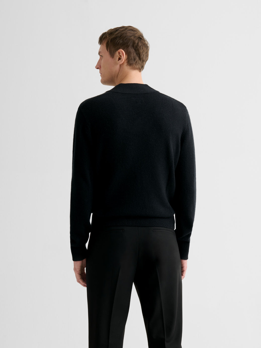 Pull col V en laine et cachemire - DEVRED 1902