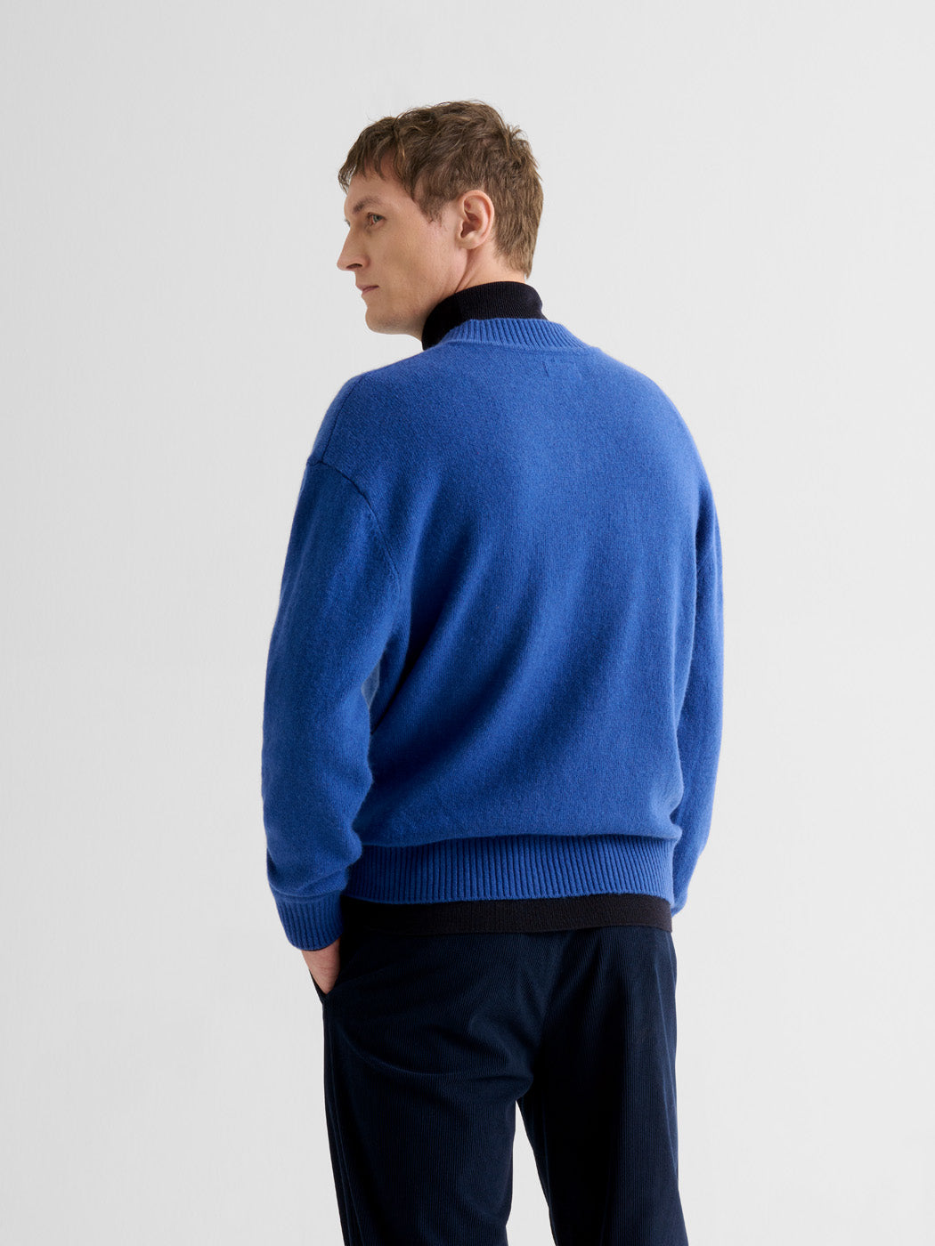 Pull maille col V en laine mélangée - DEVRED 1902
