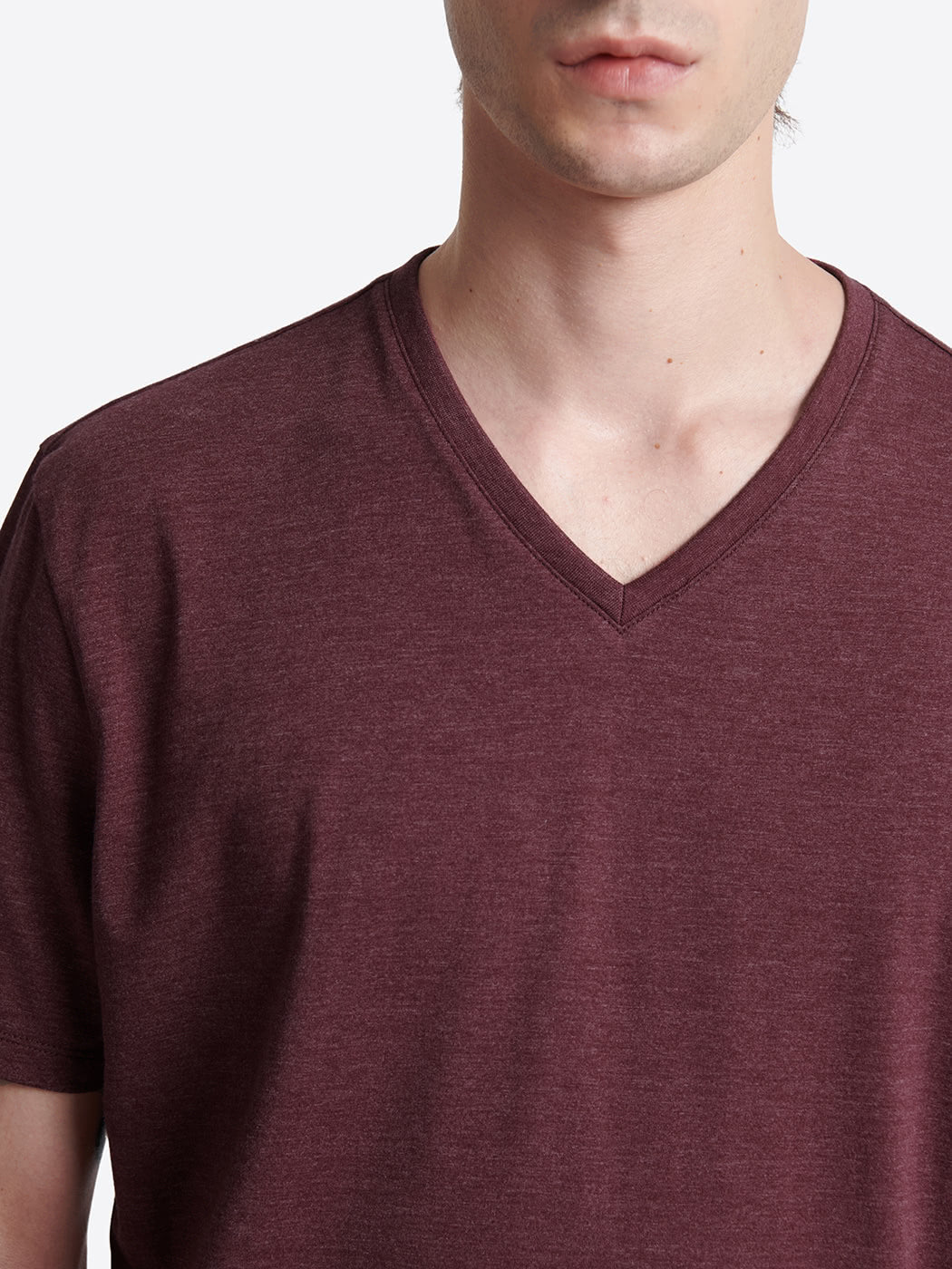 T-shirt col v en matière recyclée - DEVRED 1902