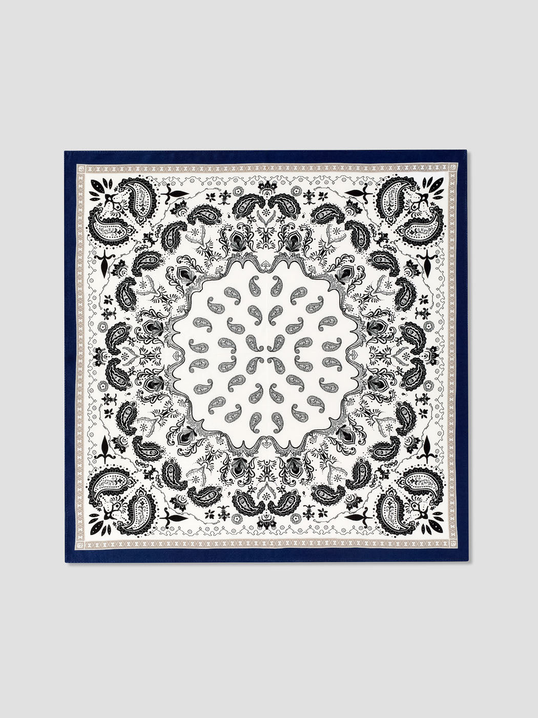 Carré en soie à motifs - L'atelier - DEVRED 1902